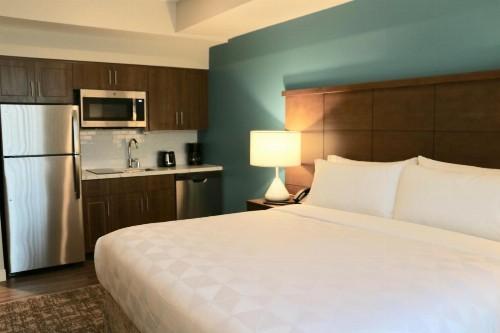 Staybridge Suites - Long Beach Airport an IHG Hotel - image 16