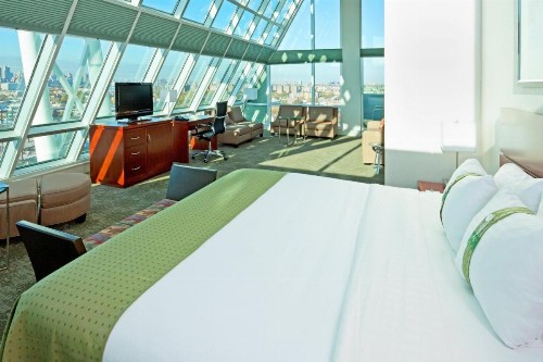 Holiday Inn Long Island City - Manhattan View - image 11