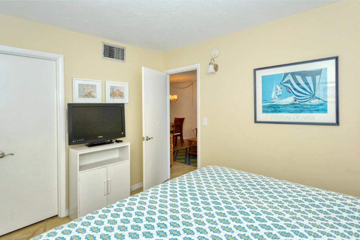 LaPlaya 101E-Relax on your private lanai under the palms! - image 6