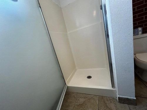 Travelers Inn - image 10
