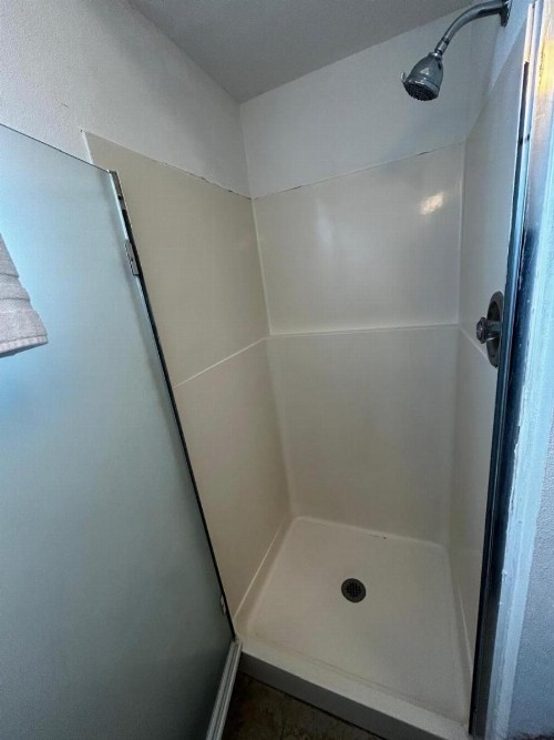 Travelers Inn - image 14