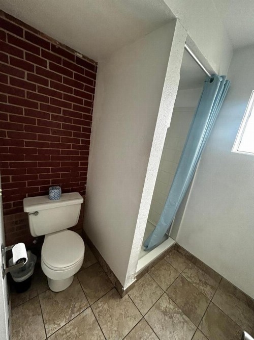 Travelers Inn - image 17