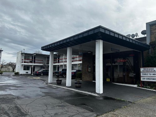 Travelers Inn - image 28