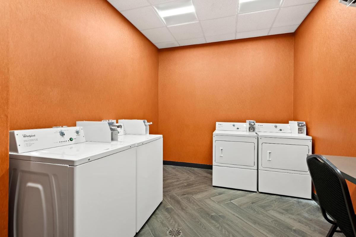 Hampton Inn Longview - image 2