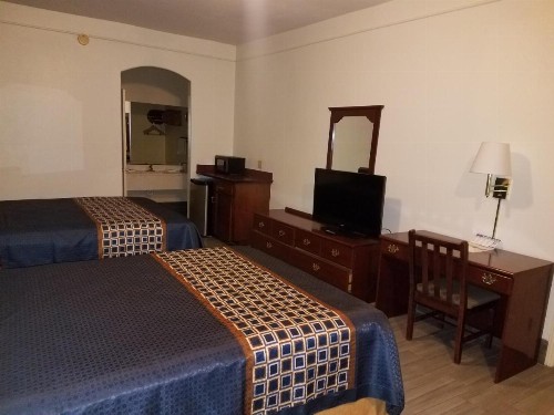 Texas Inn Downtown McAllen - image 14