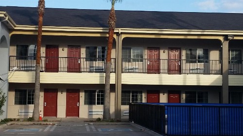 Texas Inn Downtown McAllen - image 16
