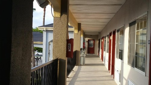 Texas Inn Downtown McAllen - image 20