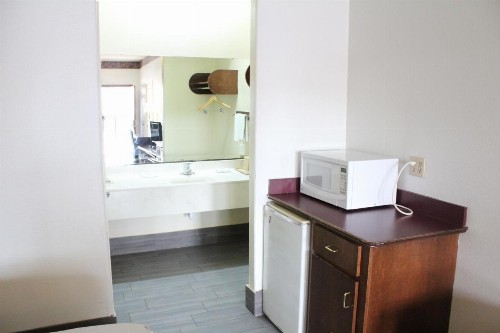 Texas Inn Downtown McAllen - image 22