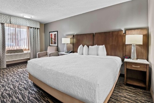 Best Western Los Alamitos Inn & Suites - image 14
