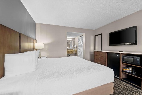 Best Western Los Alamitos Inn & Suites - image 21