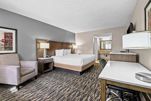 Best Western Los Alamitos Inn & Suites - image 23