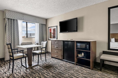 Best Western Los Alamitos Inn & Suites - image 26