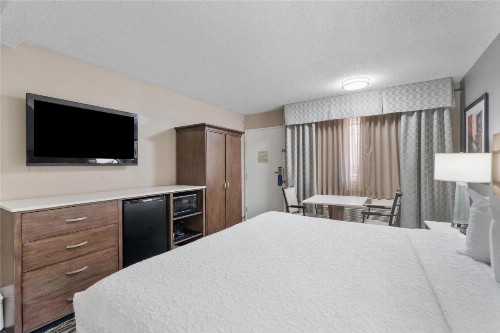 Best Western Los Alamitos Inn & Suites - image 31