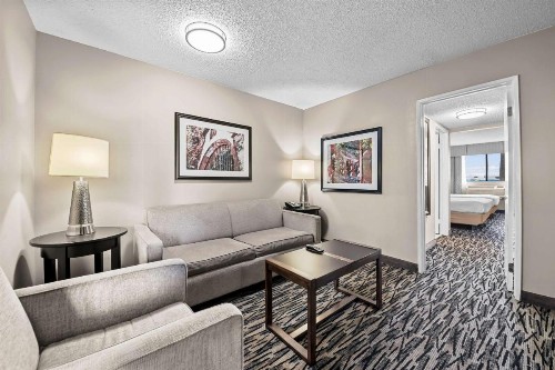 Best Western Los Alamitos Inn & Suites - image 4