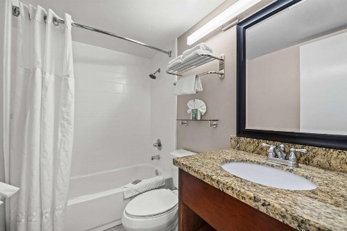 Best Western Los Alamitos Inn & Suites - image 6