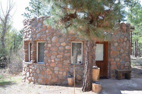 Pueblo Canyon Inn - image 15