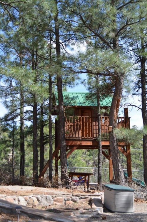 Pueblo Canyon Inn - image 17