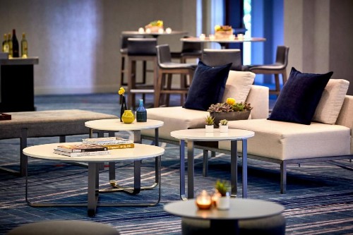 Los Angeles Airport Marriott - image 22