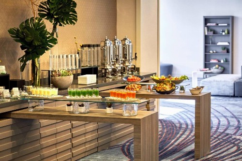Los Angeles Airport Marriott - image 26