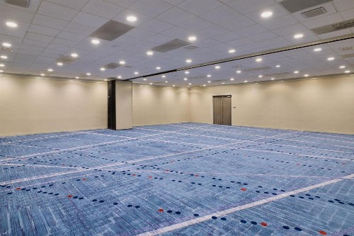 Los Angeles Airport Marriott - image 29