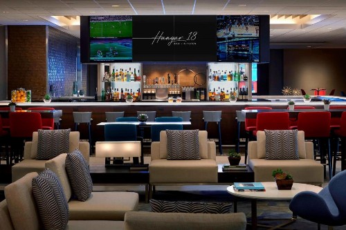 Los Angeles Airport Marriott - image 34