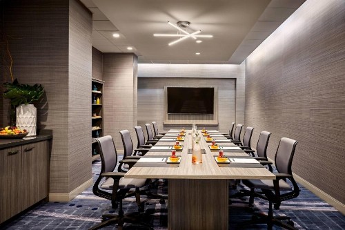 Los Angeles Airport Marriott - image 3