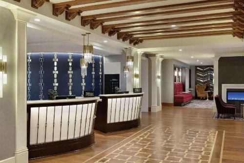 Hilton Checkers Los Angeles - image 11