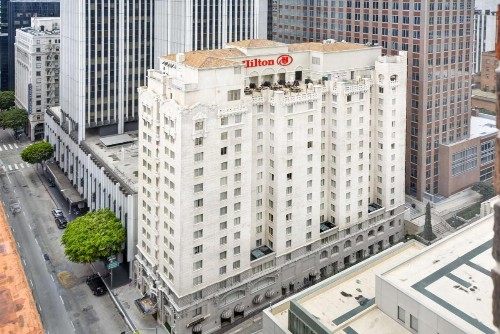 Hilton Checkers Los Angeles - image 12