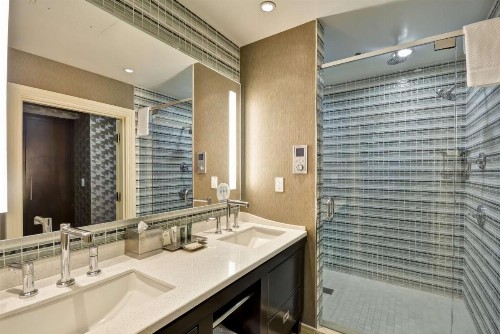 Hilton Checkers Los Angeles - image 18