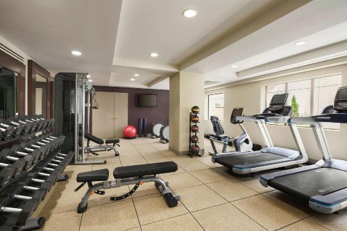 Hilton Checkers Los Angeles - image 28