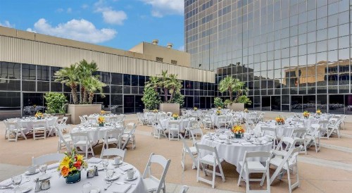 Hilton Los Angeles Airport - image 19