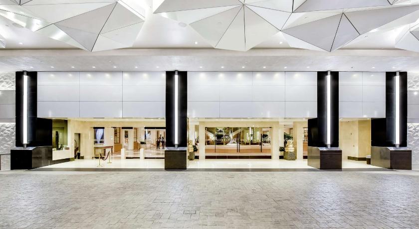 Hilton Los Angeles Airport - image 7