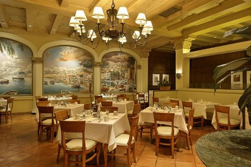 Millennium Biltmore Los Angeles - image 2