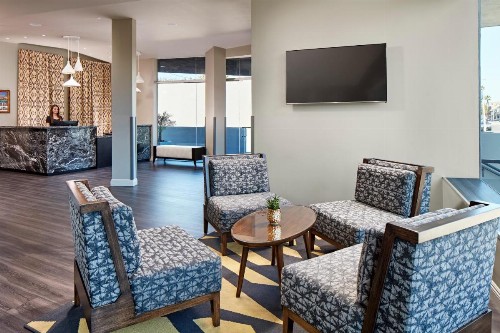 Elan Hotel - image 11