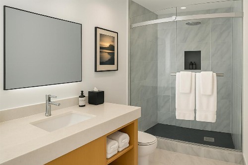 Elan Hotel - image 20