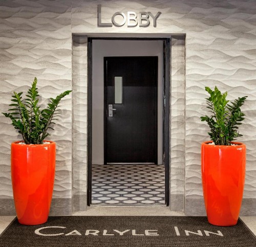 Carlyle Inn - image 23