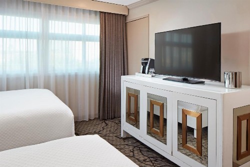 Carlyle Inn - image 26