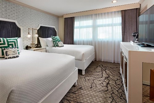 Carlyle Inn - image 29