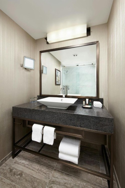 Sheraton Gateway Los Angeles Hotel - image 14