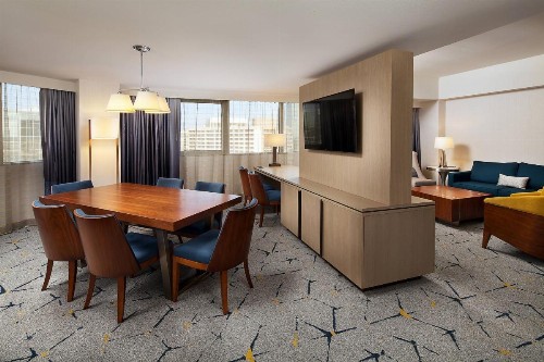 Sheraton Gateway Los Angeles Hotel - image 17