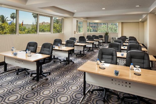 Sheraton Gateway Los Angeles Hotel - image 40