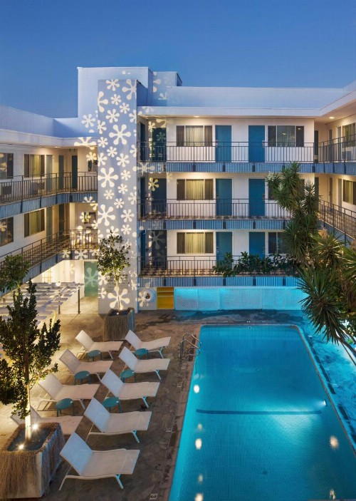 Beverly Laurel Hotel