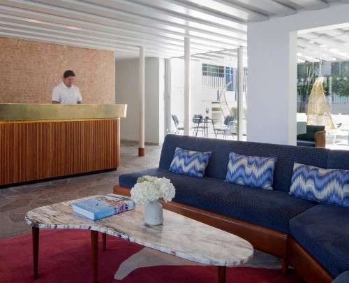 Beverly Laurel Hotel - image 39