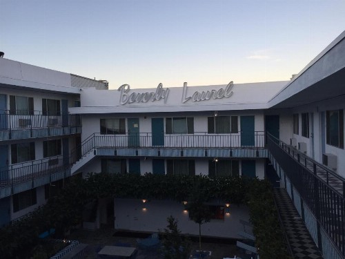 Beverly Laurel Hotel - image 49