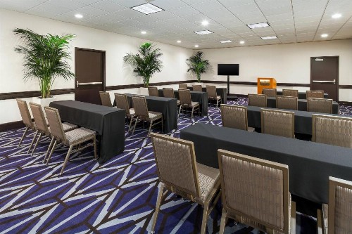 Sheraton Grand Los Angeles - image 24