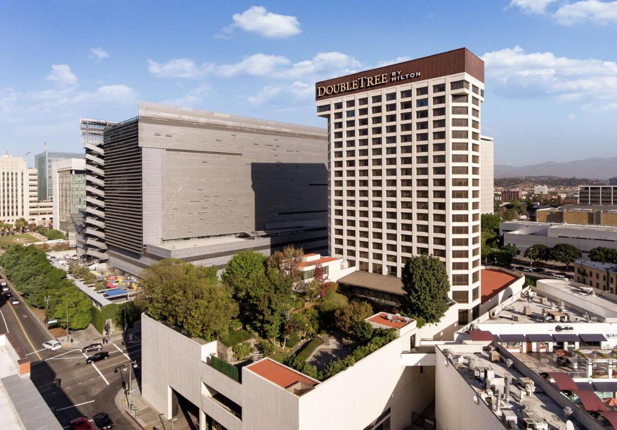 Doubletree by Hilton Los Angeles Downtown - image 2