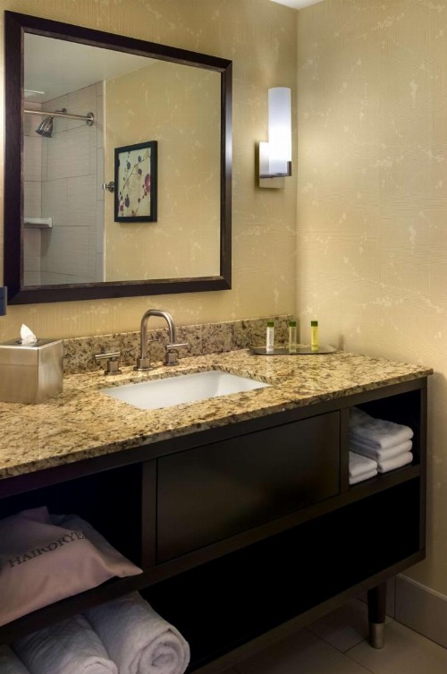 Doubletree by Hilton Los Angeles Downtown - image 25