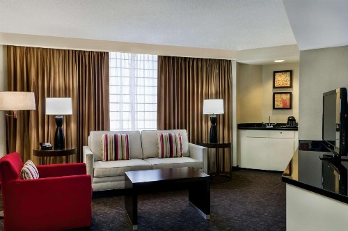 Doubletree by Hilton Los Angeles Downtown - image 30