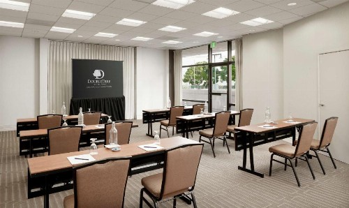 Doubletree by Hilton Los Angeles Downtown - image 45