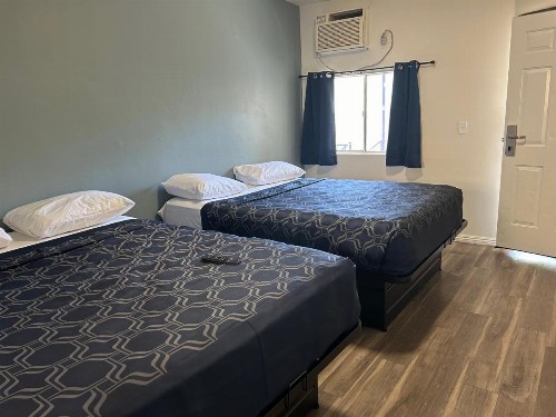Budget Inn Hollywood - image 18